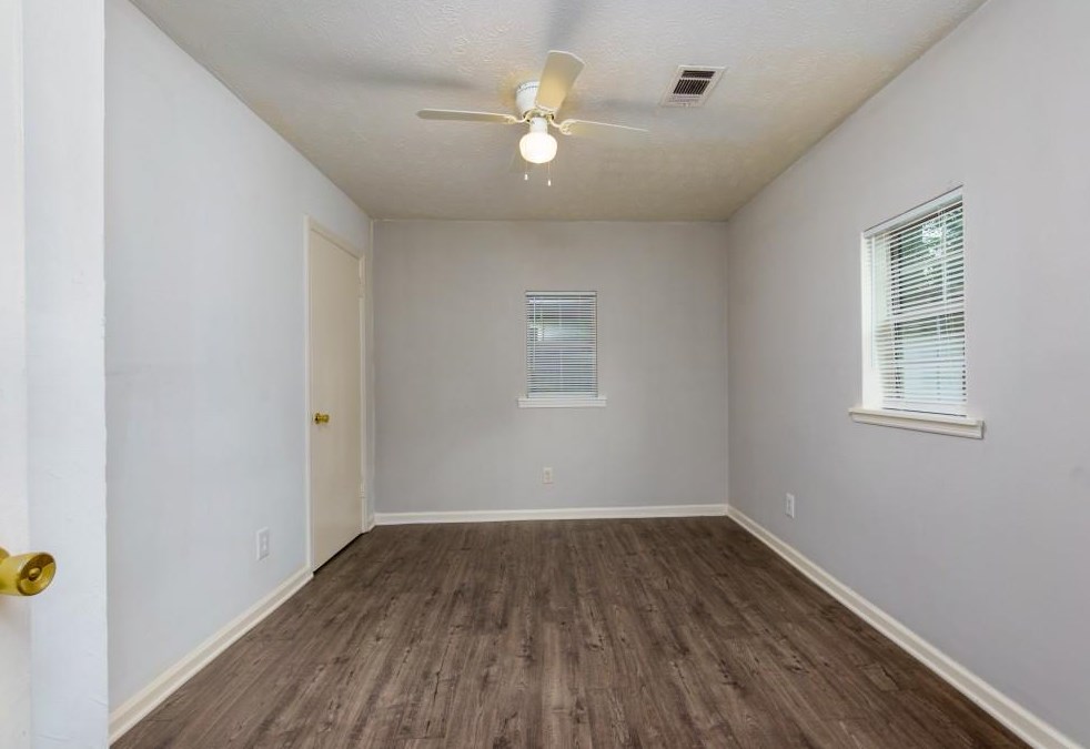 461 Oak Dr, Atlanta GA  30354-1228 exterior
