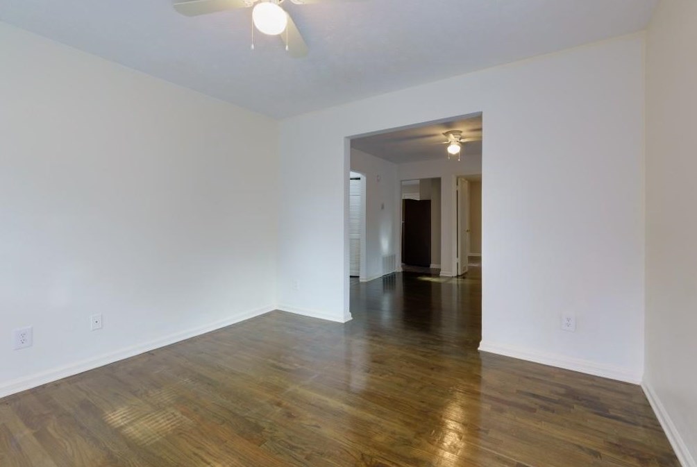 461 Oak Dr, Atlanta GA  30354-1228 exterior