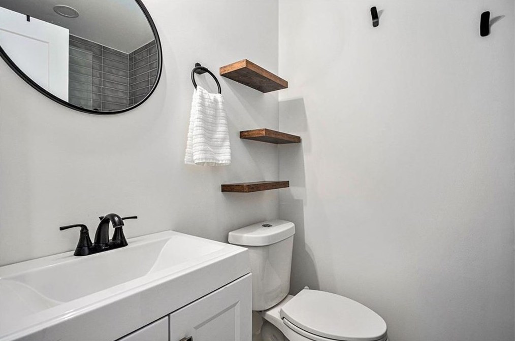 1448 Meadowlark Dr, Decatur GA 30032-3029 exterior