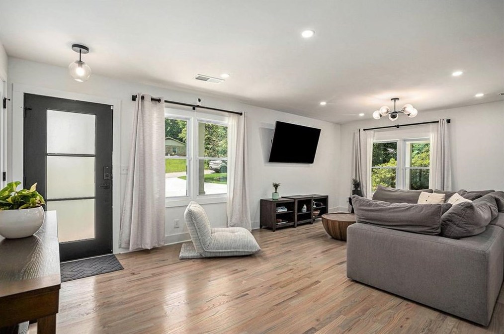 1448 Meadowlark Dr, Decatur GA 30032-3029 exterior