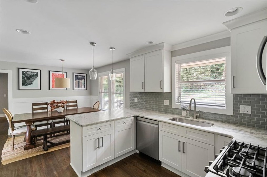 2580 Dering Ct, Atlanta GA 30345-1619 exterior