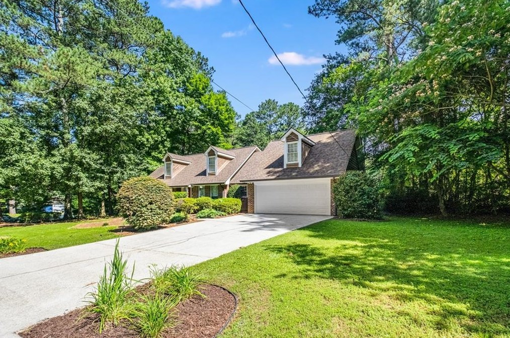 3960 Pleasant Shade Dr, Atlanta, GA 30340-5414