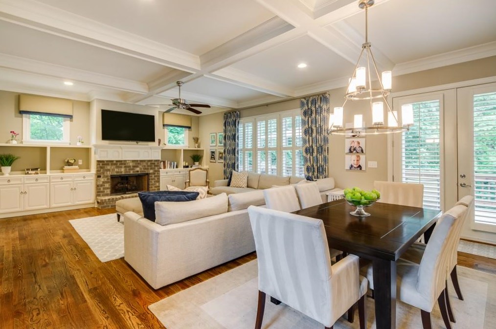 2505 Wawona Dr, Atlanta GA  30319-3715 exterior