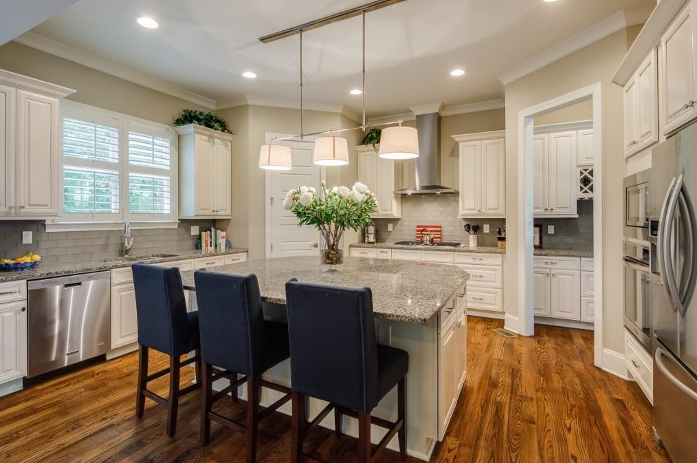 2505 Wawona Dr, Atlanta GA  30319-3715 exterior