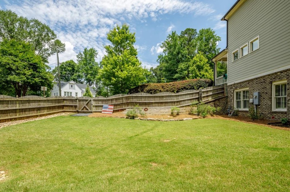 2505 Wawona Dr, Atlanta GA  30319-3715 exterior