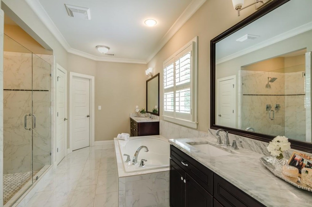 2505 Wawona Dr, Atlanta GA  30319-3715 exterior