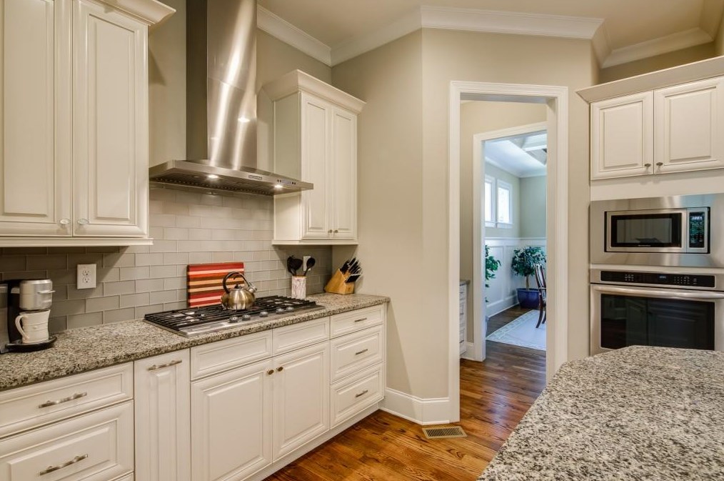 2505 Wawona Dr, Atlanta GA  30319-3715 exterior