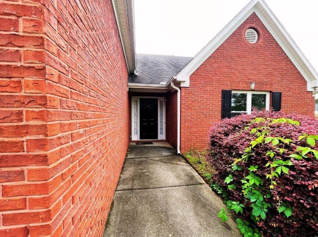 1679 Amhearst Mill Dr, Lawrenceville, GA 30043