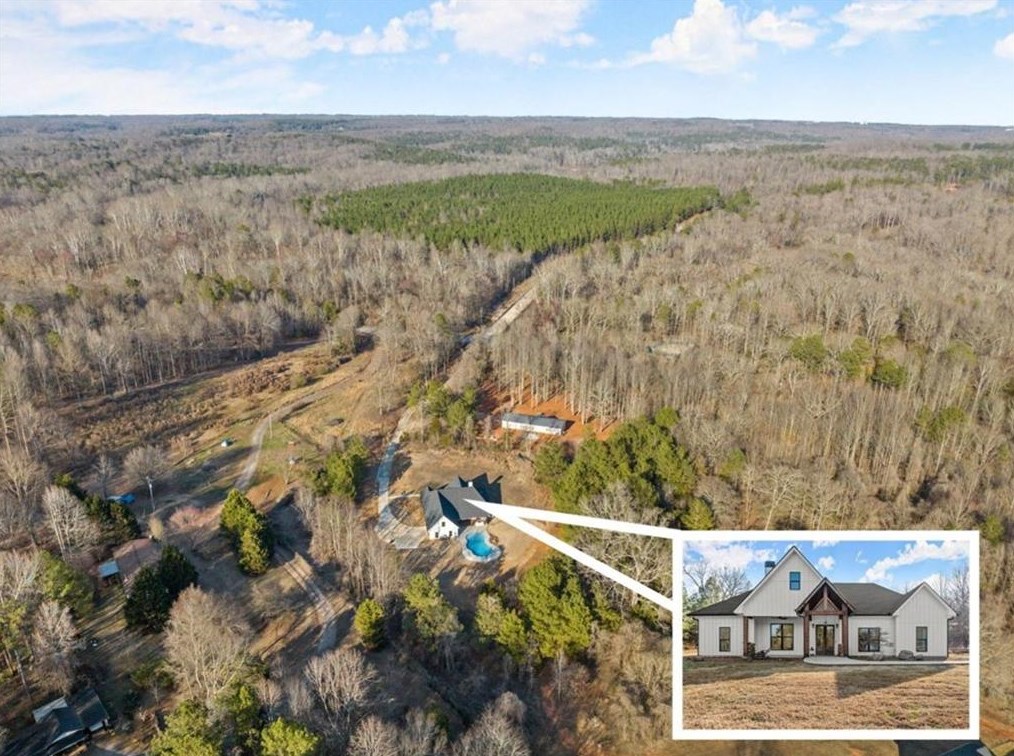5304 Apple Vly Rd, Jefferson GA  exterior