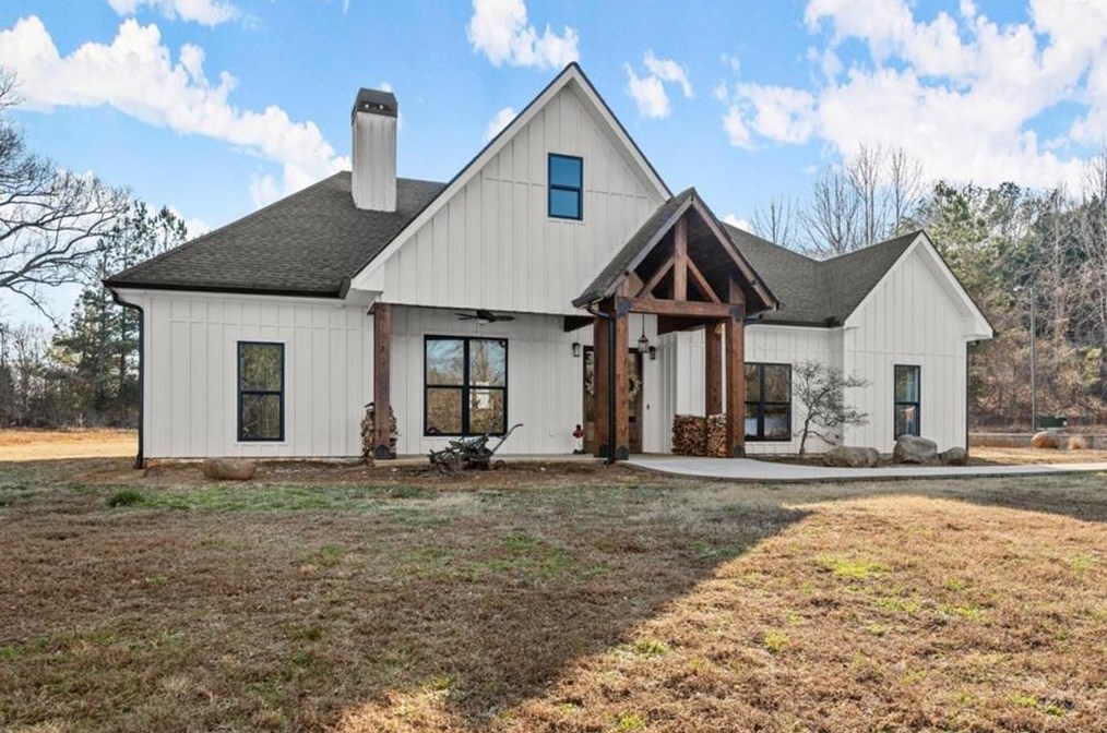 5304 Apple Vly Rd, Jefferson GA  exterior