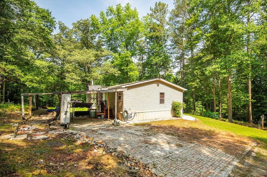 914 Brookside Dr, Winder, GA 30680-2843