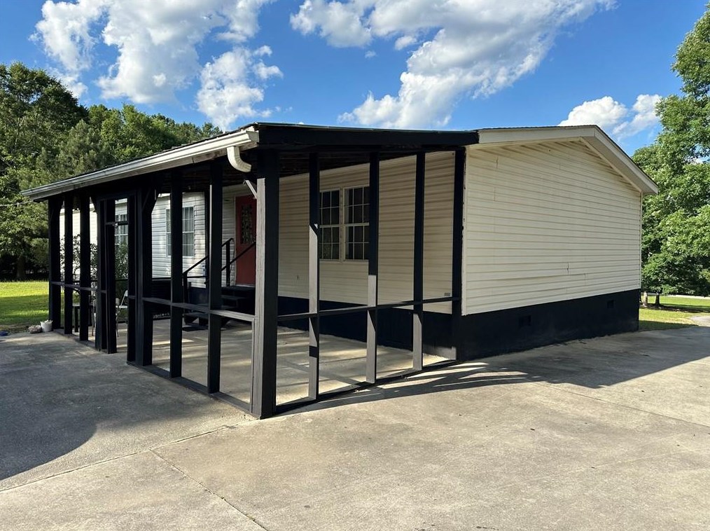 1900 Lester Rd, Conyers GA  30012-3473 exterior