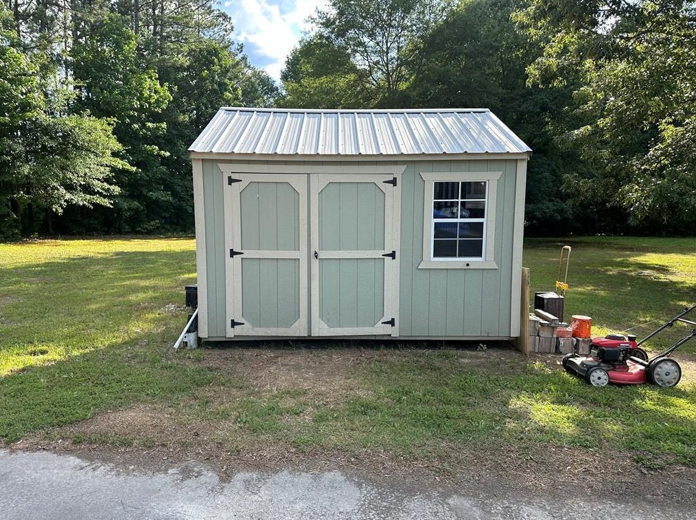 1900 Lester Rd, Conyers GA  30012-3473 exterior