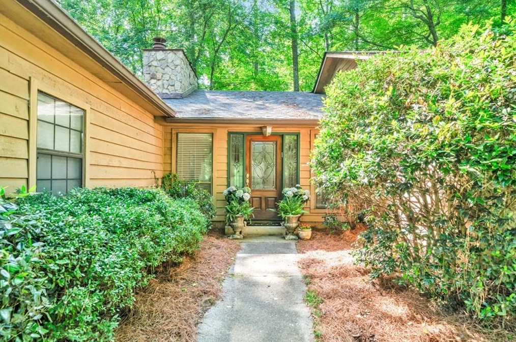 345 Spindletree Trce, Roswell, GA 30076-3373