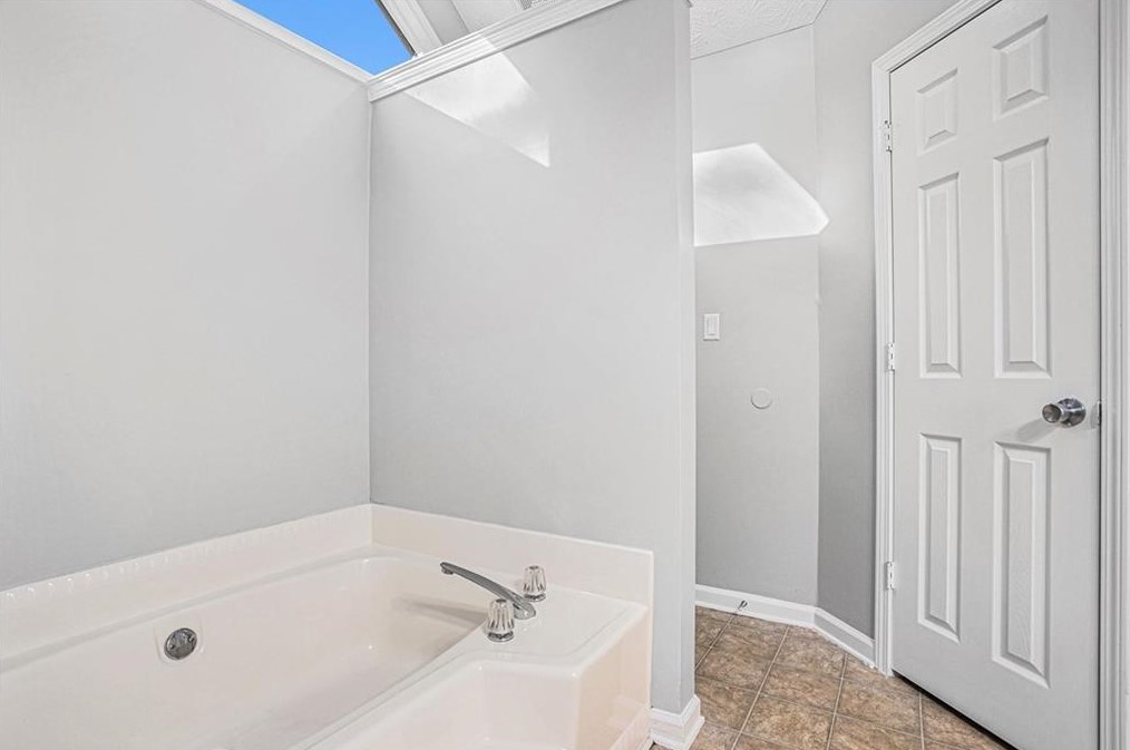 137 Willow Spg Ln, Stockbridge GA 30281-6228 exterior