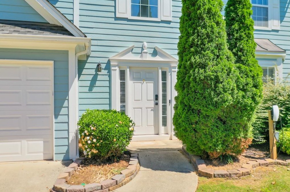541 Staghorn Ct, Suwanee, GA 30024-4139