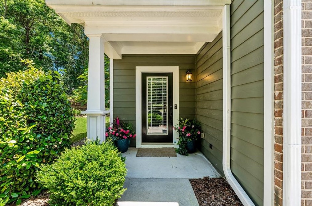 256 Parc View Ln, Holly Springs, GA 30188-6231