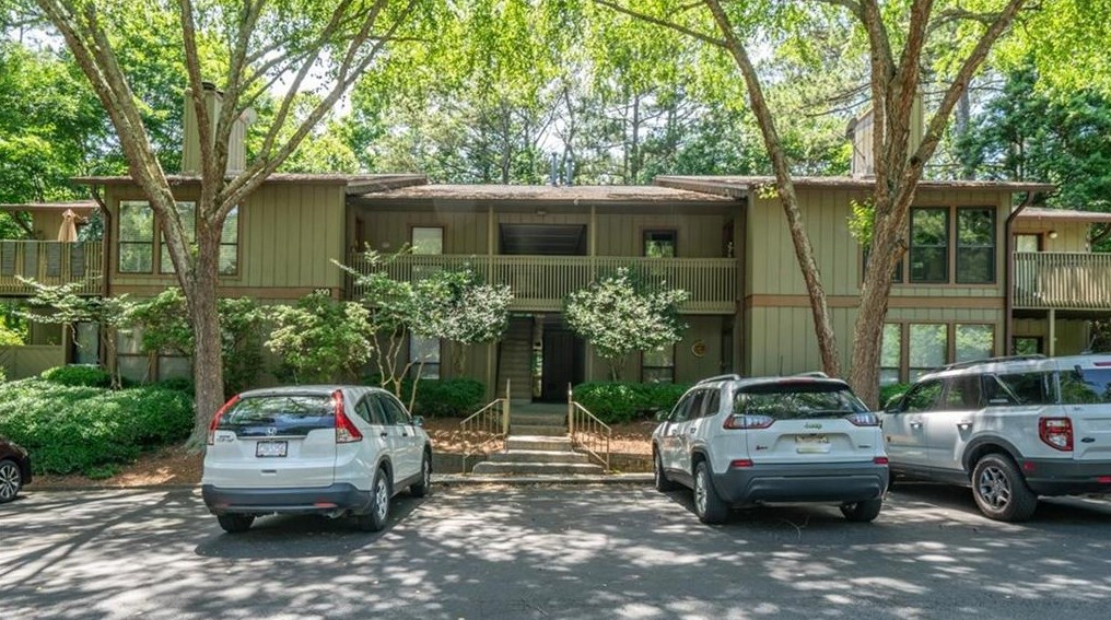 309 Dunbar Dr, Atlanta, GA 30338-6545