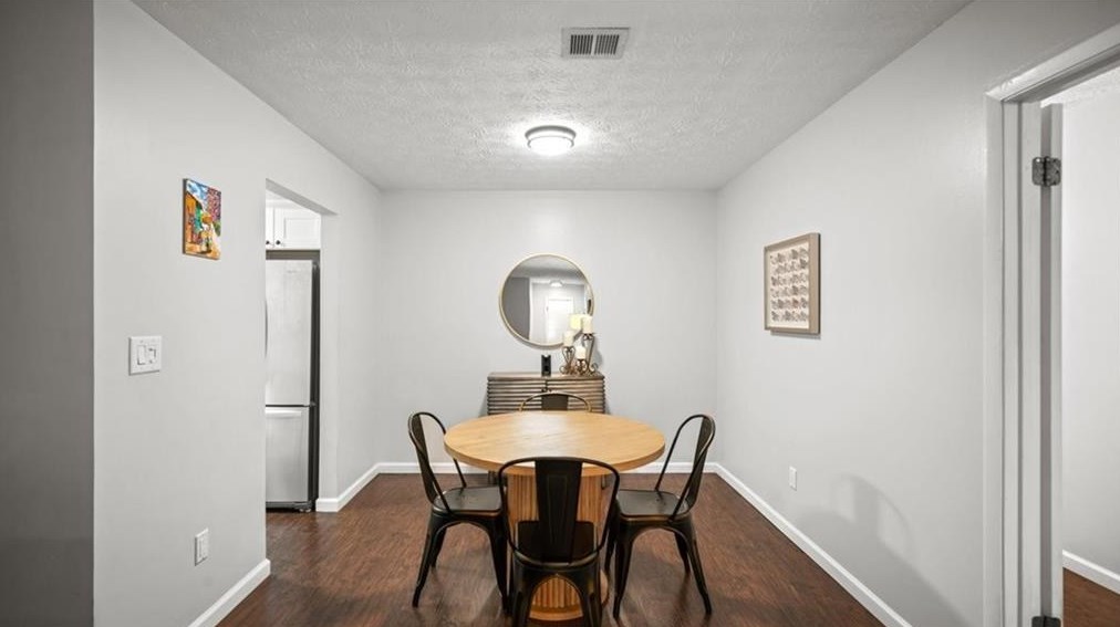 309 Dunbar Dr, Atlanta GA 30338-6558 exterior