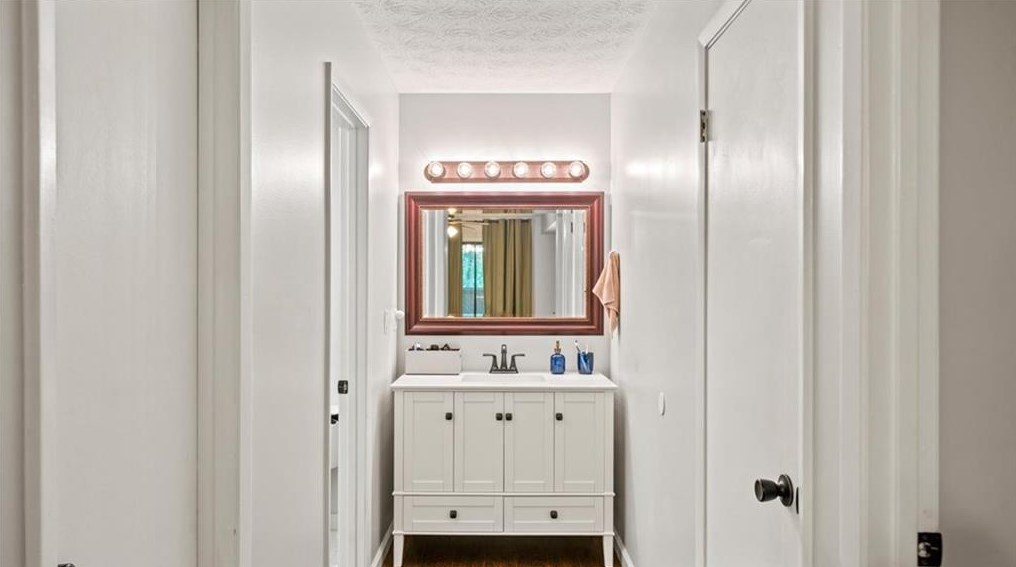 309 Dunbar Dr, Atlanta GA 30338-6558 exterior