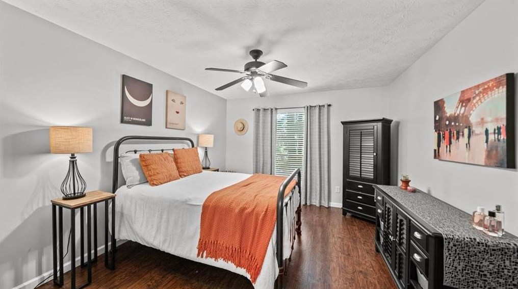 309 Dunbar Dr, Atlanta GA 30338-6558 exterior