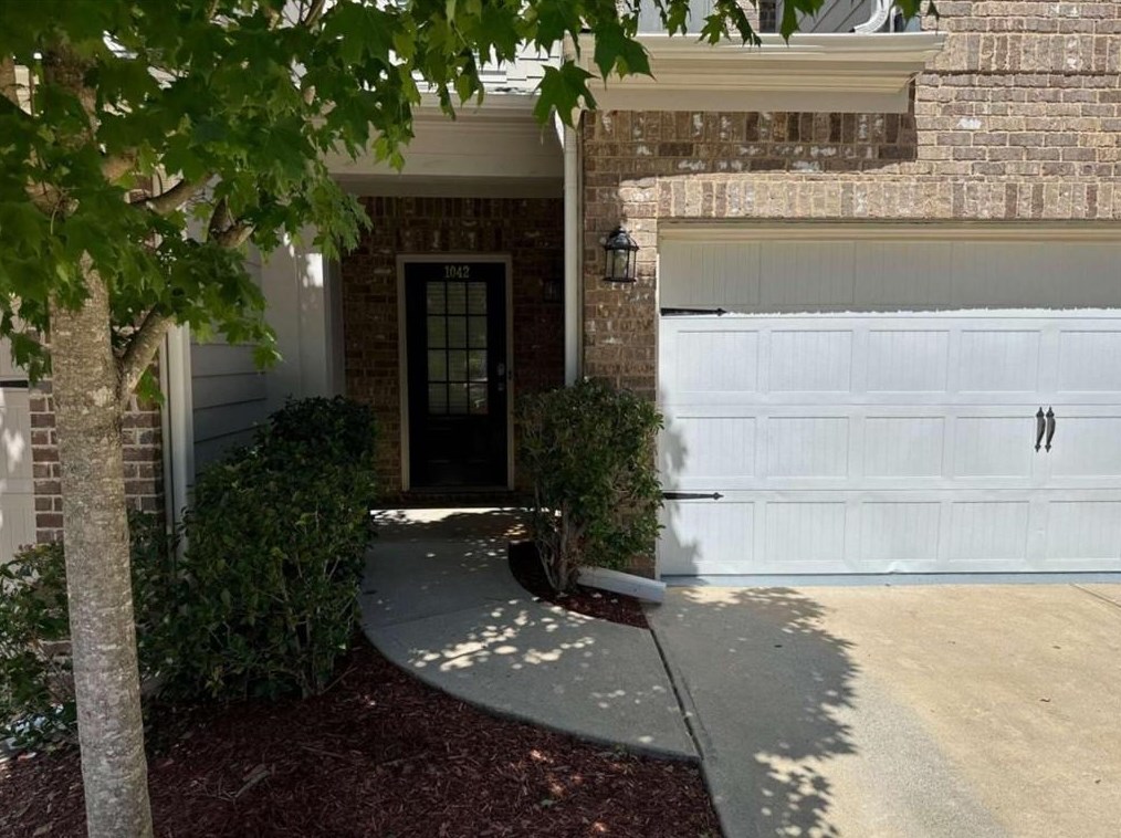 1042 Haley Woods Ct, Lawrenceville, GA 30043-7330