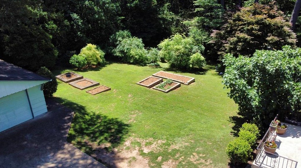 2325 Shasta Way, Atlanta GA  30345-2605 exterior