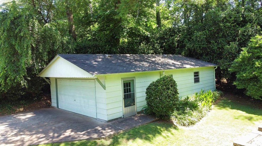 2325 Shasta Way, Atlanta GA  30345-2605 exterior