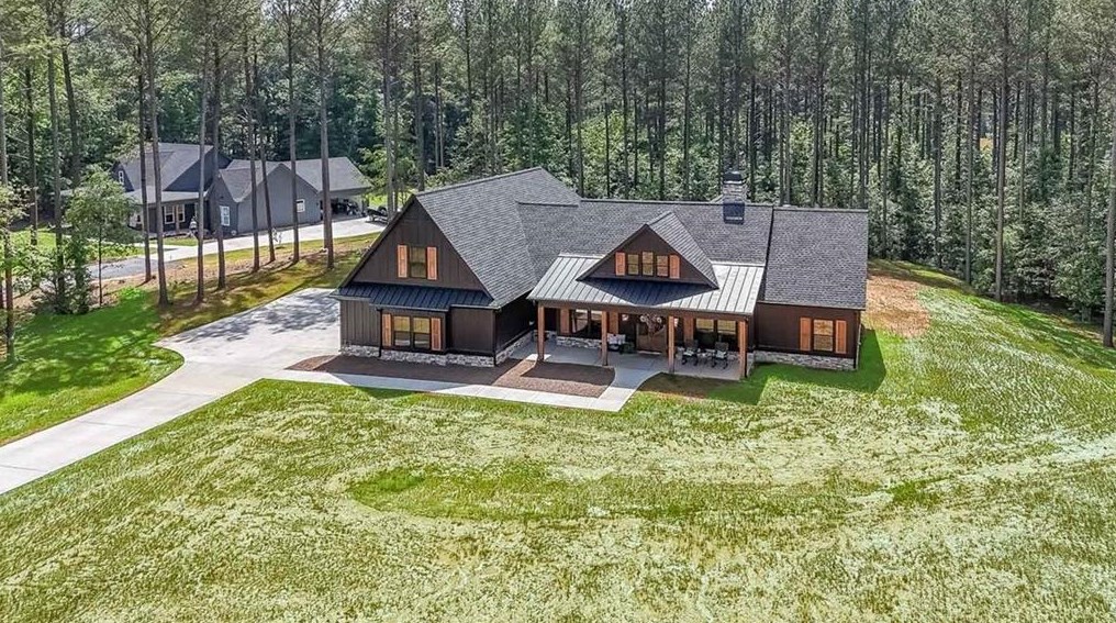 81 Oak Grove Rd, Taylorsville, GA 30178-1217