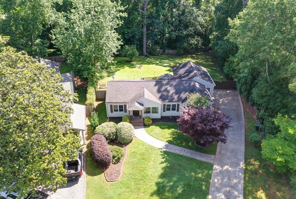 1139 Vis Trl, Atlanta GA 30324-4528 exterior