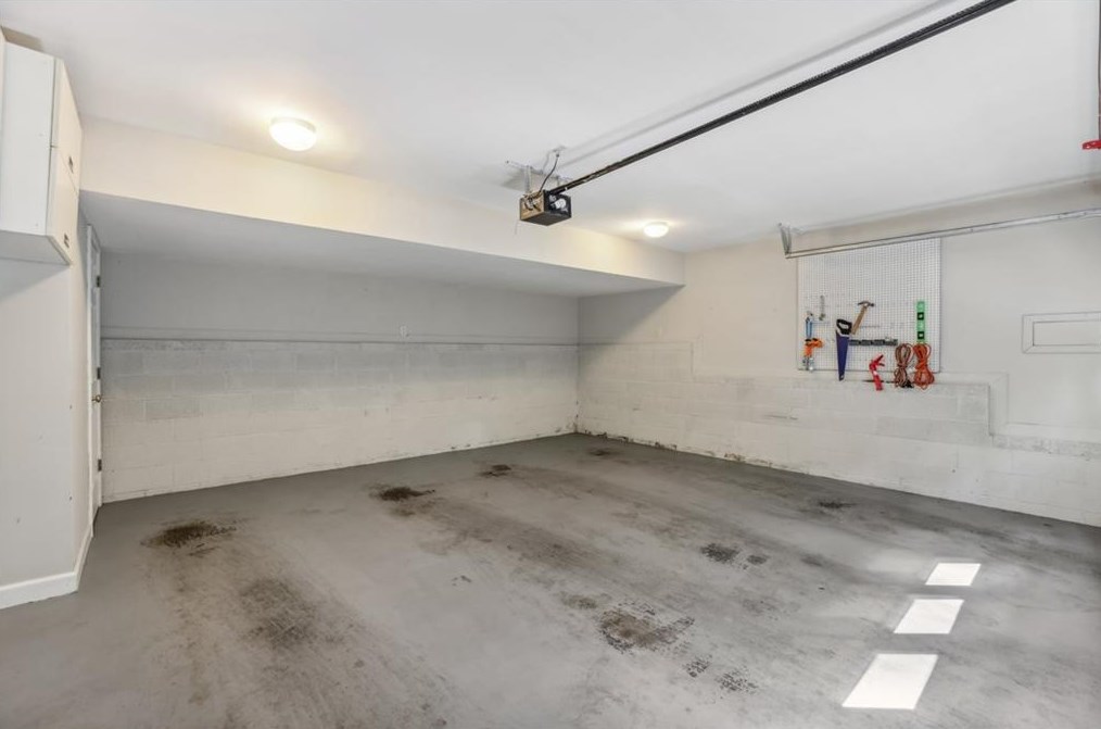 1139 Vis Trl, Atlanta GA 30324-4528 exterior