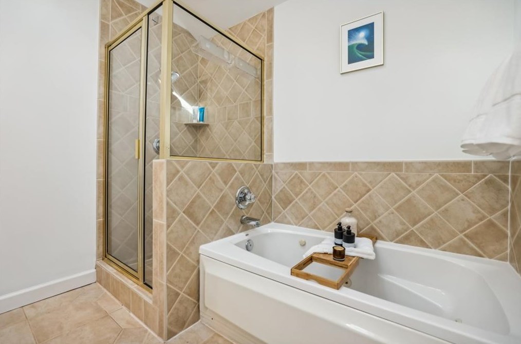 1139 Vis Trl, Atlanta GA 30324-4528 exterior