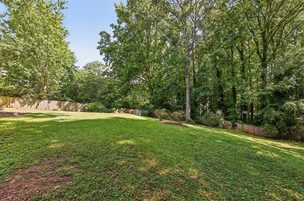 1139 Vis Trl, Atlanta GA 30324-4528 exterior