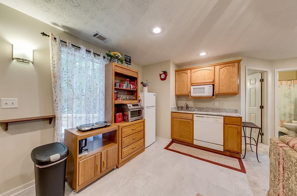 2917 Lk Holw Rd, Gainesville GA exterior