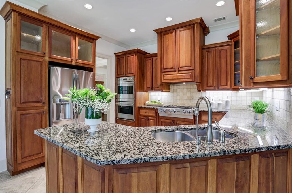 102 Hope St, Marietta, GA 30064-2150