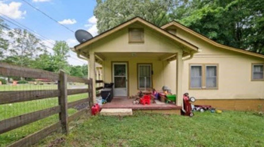 3051 Kingston Hwy, Rome GA  30161-9165 exterior