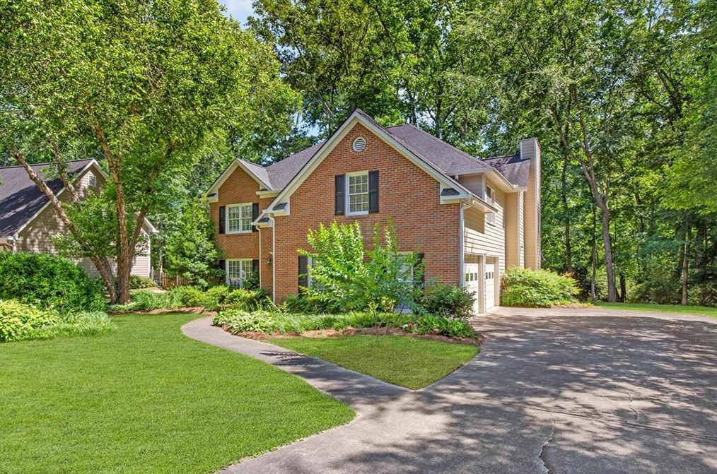 2404 Westport Cir, Marietta, GA 30064-5705
