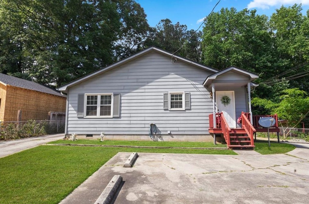 229 Lake Dr, Jonesboro, GA 30236-3340