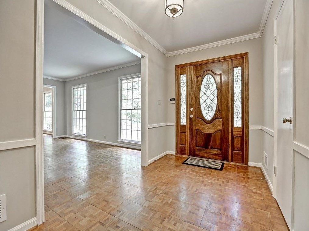 2740 Ridge Valley Rd, Atlanta, GA 30327-1826