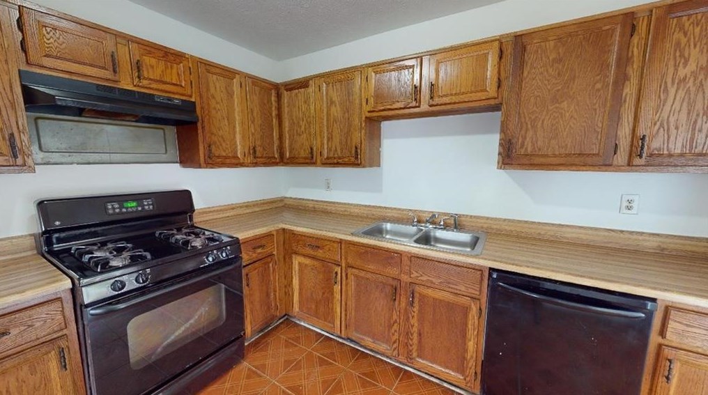 4512 Yorkdale Dr, Decatur GA 30035-4253 exterior