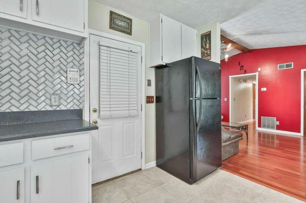 3654 Charlotte Dr, Rex GA 30273-1215 exterior