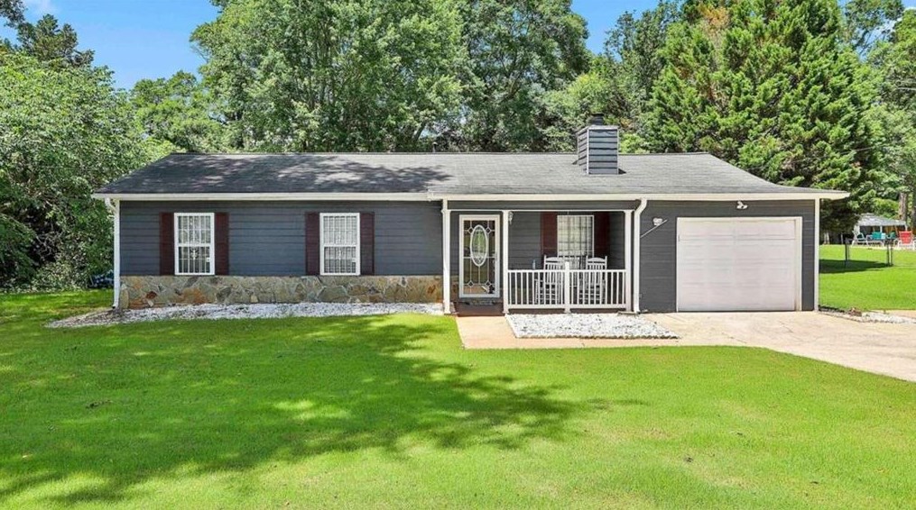 3654 Charlotte Dr, Rex, GA 30273