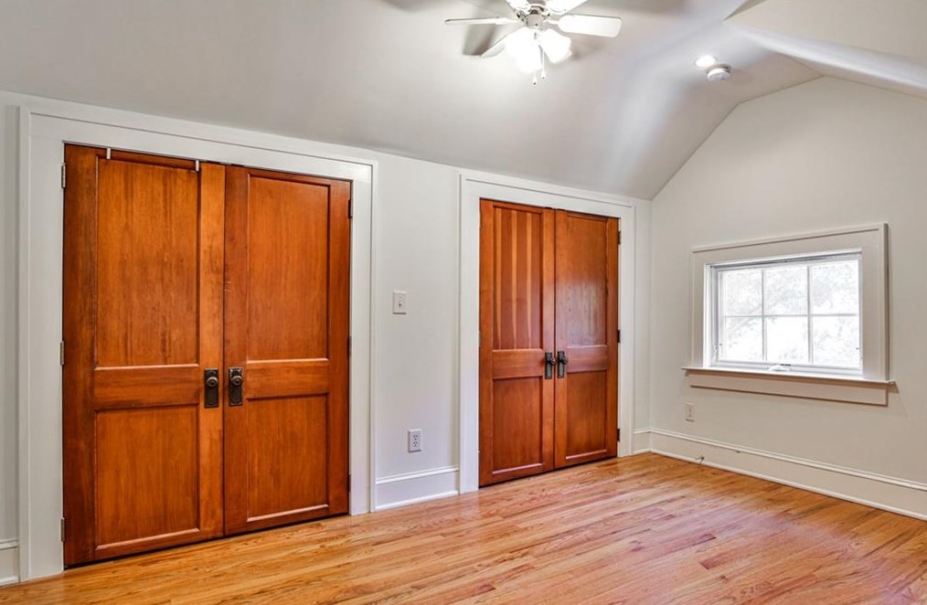 1527 Emory Rd, Atlanta GA  30306-2407 exterior