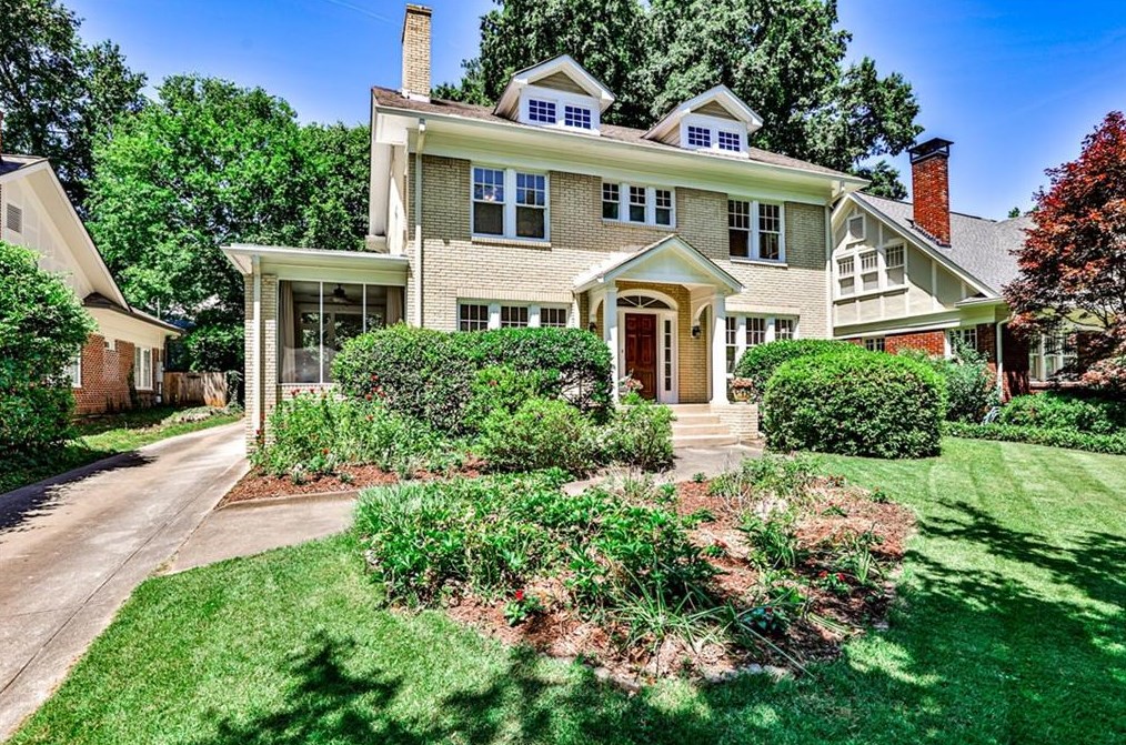 1527 Emory Rd, Atlanta GA  30306-2429 exterior