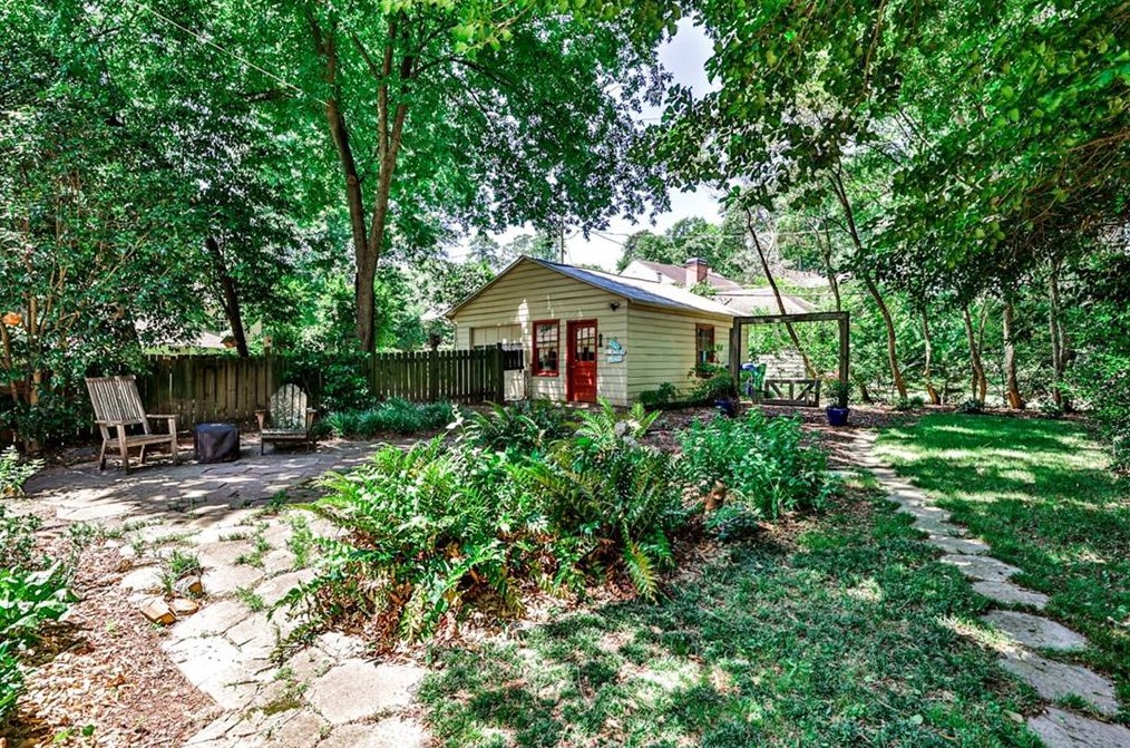 1527 Emory Rd, Atlanta GA  30306-2407 exterior