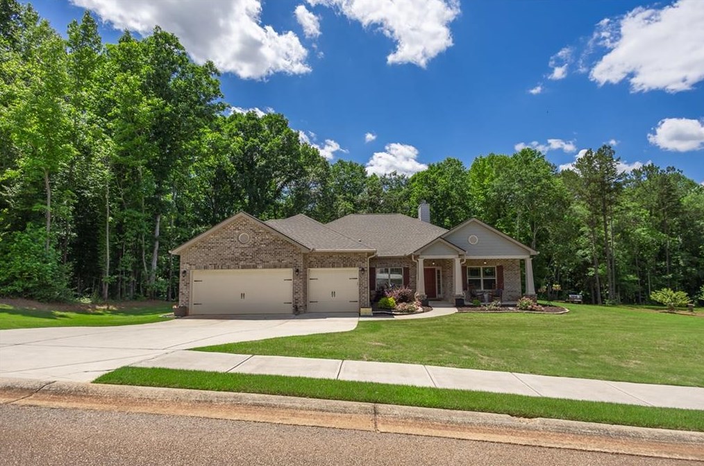 445 River Mansion Dr, Jefferson, GA 30549-3523