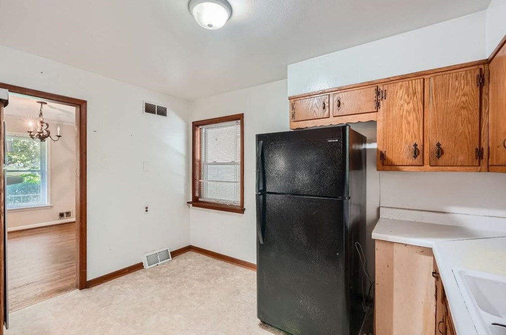 3808 King Henry Rd, Atlanta GA 30331-4922 exterior