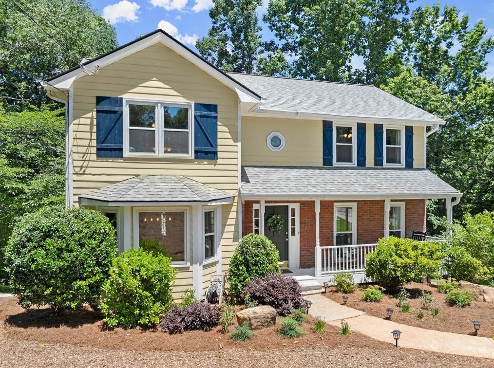 1615 Maple Ridge Dr, Suwanee, GA 30024