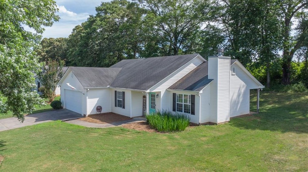 553 Kara Ct, Winder, GA 30680-4354