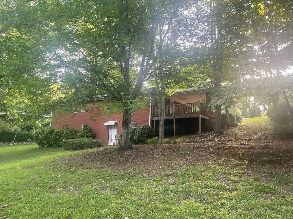 3013 Scenic Dr, Gainesville, GA 30506-1827
